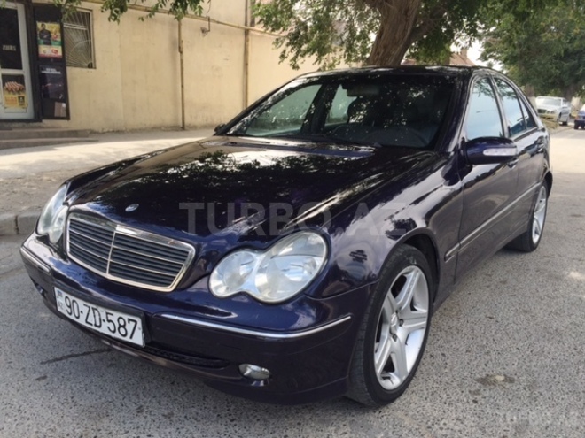 Mercedes C 200 2000, 204,100 km - 2.0 л - Sumqayıt