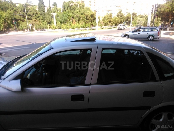 Opel Vectra 1998, 330,000 km - 1.8 l - Sumqayıt