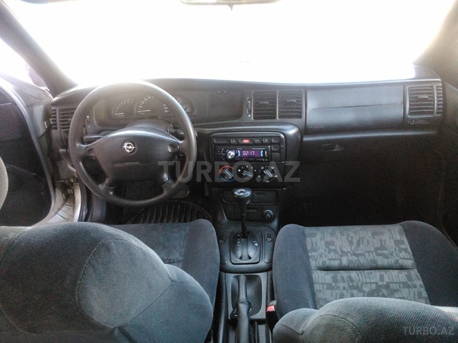 Opel Vectra 1998, 330,000 km - 1.8 l - Sumqayıt