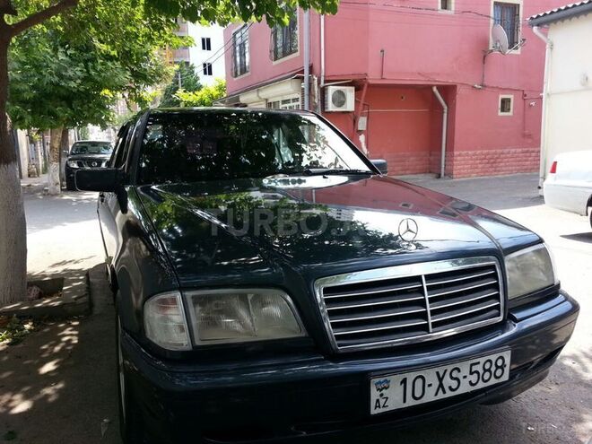Mercedes C 220 1999, 300,000 km - 2.2 l - Bakı