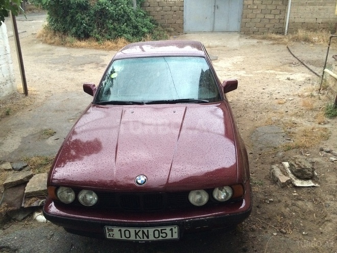 BMW 520 1988, 350,000 km - 0.2 l - Bakı