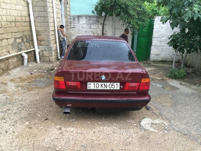 BMW 520 1988, 350,000 km - 0.2 l - Bakı