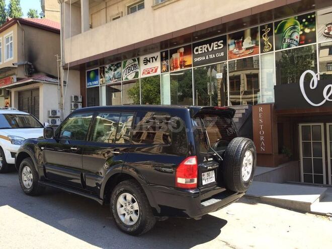 Mitsubishi Pajero 2006, 237,000 km - 3.0 l - Bakı
