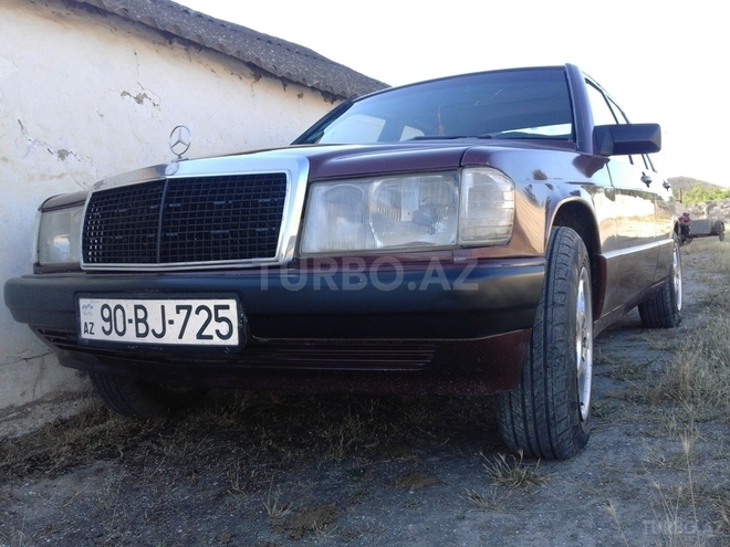 Mercedes 190 1991, 400,000 km - 1.8 l - Neftçala