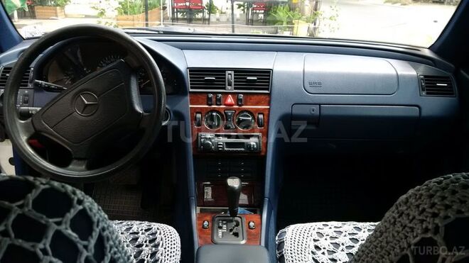 Mercedes C 240 1997, 260,000 km - 2.4 л - Bakı