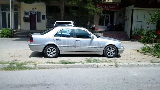Mercedes C 240 1997, 260,000 km - 2.4 л - Bakı