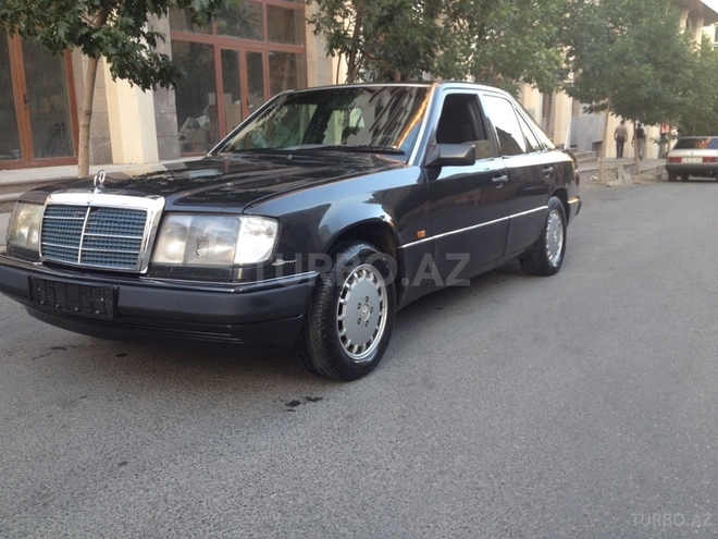 Mercedes E 230 1992, 365,000 km - 2.3 l - Bakı