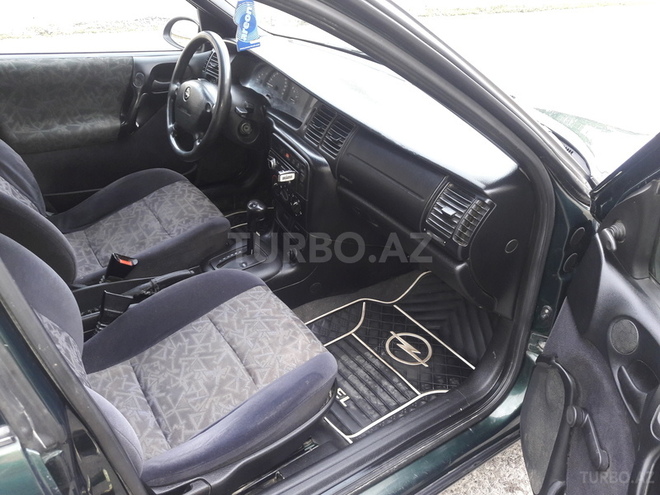 Opel Vectra 1998, 307,608 km - 1.6 l - Şamaxı