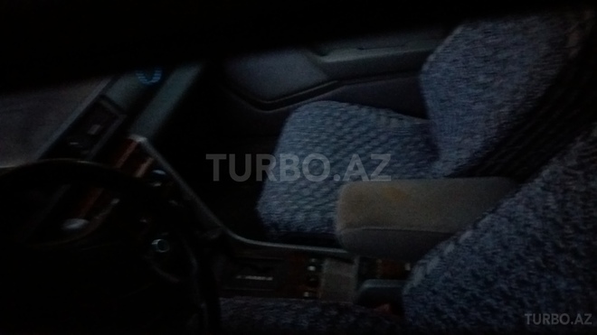 Mercedes E 300 1994, 356,000 km - 0.3 l - Bakı