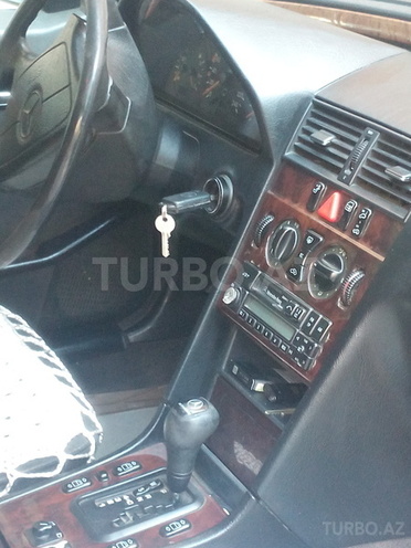 Mercedes C 200 1997, 280,000 km - 2.0 l - Bakı