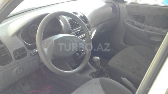 Hyundai Accent 2005, 162,000 km - 1.5 l - Şirvan