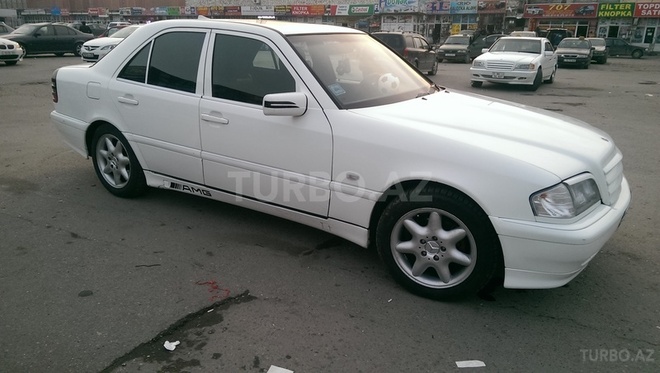 Mercedes C 200 1998, 242,000 km - 2.0 l - Bakı