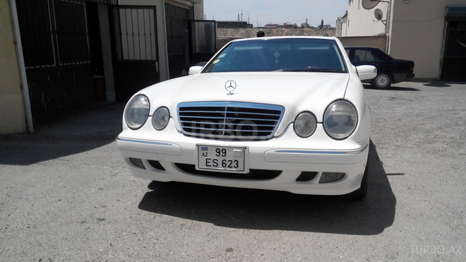 Mercedes E 240 2001, 122,000 km - 2.6 l - Bakı