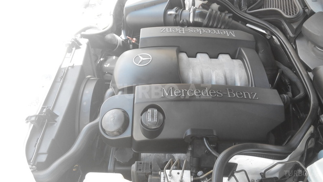 Mercedes E 240 2001, 122,000 km - 2.6 l - Bakı