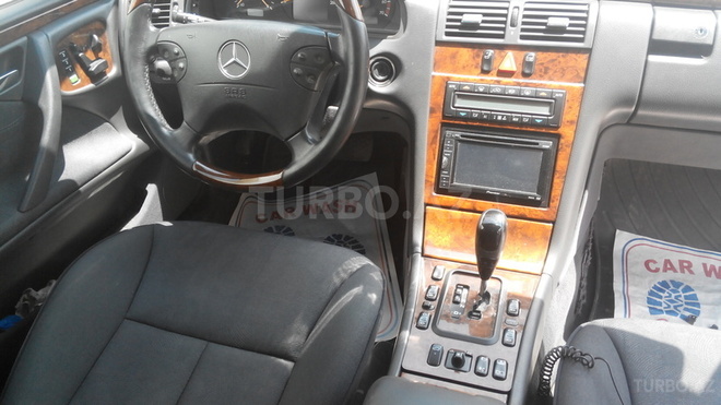 Mercedes E 240 2001, 122,000 km - 2.6 l - Bakı