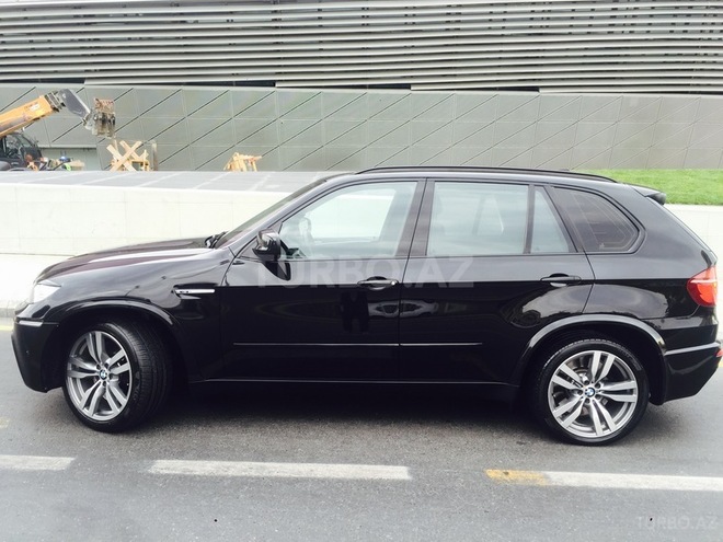 BMW X5 M 2011, 68,000 km - 4.4 л - Bakı