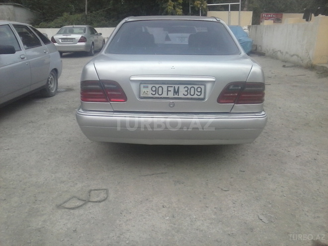 Mercedes E 230 1995, 360,000 km - 2.3 l - Bakı