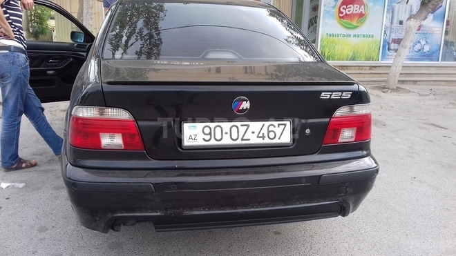 BMW 525 2000, 333,000 km - 2.5 л - Bakı