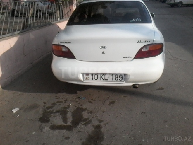 Hyundai Elantra 1996, 230,000 km - 1.6 l - Bakı