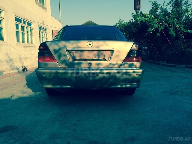 Mercedes C 240 1997, 331,114 km - 2.4 l - Masallı