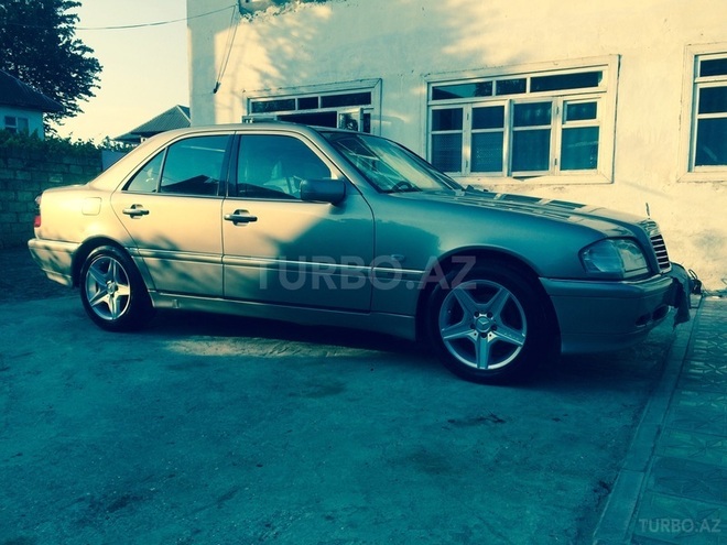 Mercedes C 240 1997, 331,114 km - 2.4 l - Masallı