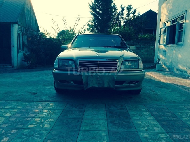 Mercedes C 240 1997, 331,114 km - 2.4 l - Masallı