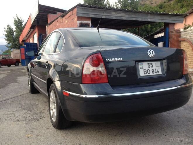 Volkswagen Passat 2001, 225,850 km - 1.8 l - Şəki