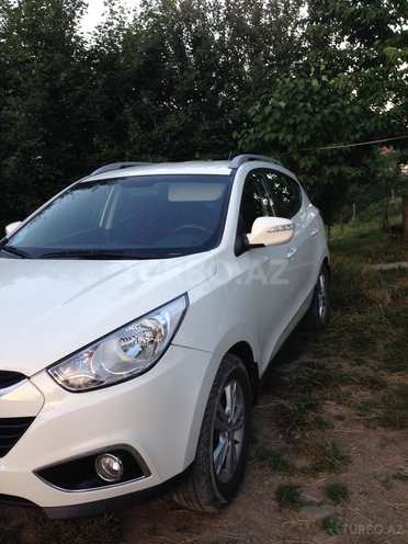 Hyundai ix35 2012, 50,000 km - 8.0 l - Qusar