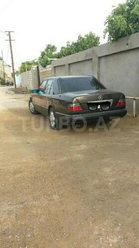 Mercedes E 300 1989, 118,000 km - 3.0 л - Bakı