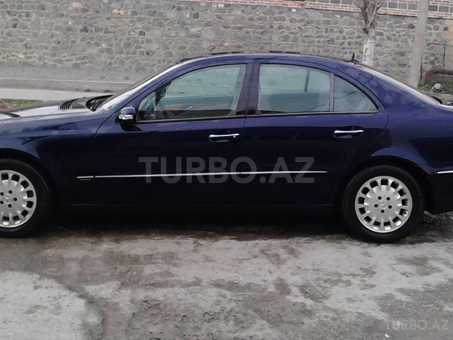 Mercedes E 270 2002, 170,000 km - 2.7 l - Bakı