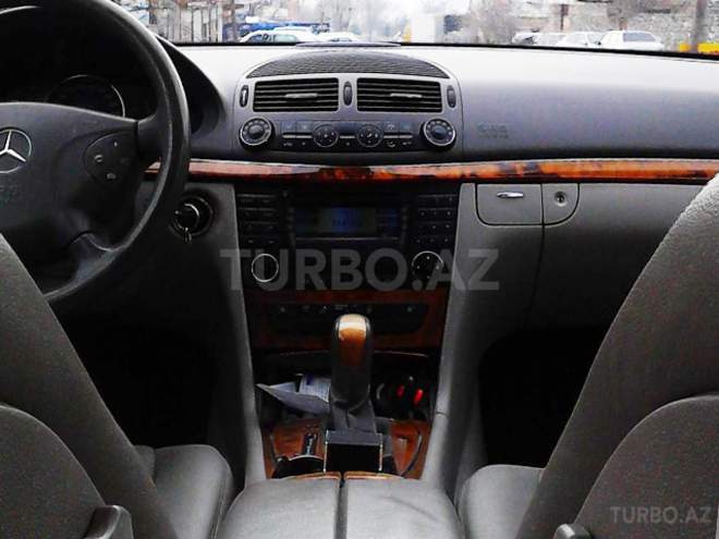 Mercedes E 270 2002, 170,000 km - 2.7 l - Bakı