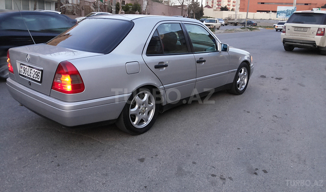 Mercedes C 180 1995, 274,000 km - 1.8 l - Bakı