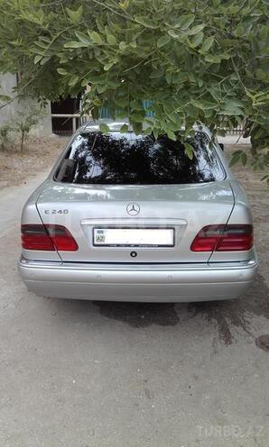 Mercedes E 240 1999, 300,000 km - 2.4 l - Sumqayıt