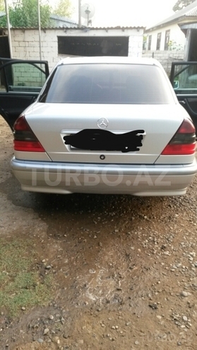 Mercedes C 180 1999, 210,000 km - 0.2 l - Saatlı