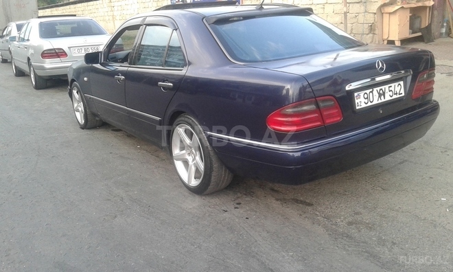 Mercedes E 280 1997, 422,220 km - 2.8 l - Bakı