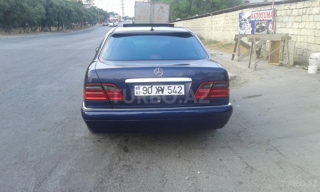 Mercedes E 280 1997, 422,220 km - 2.8 l - Bakı