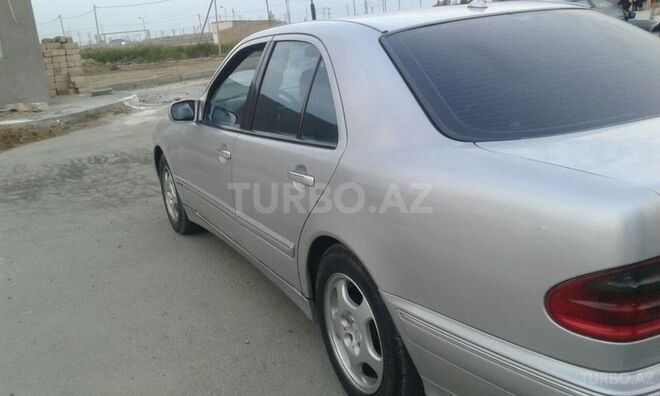 Mercedes E 270 2000, 284,400 km - 2.7 l - Bakı