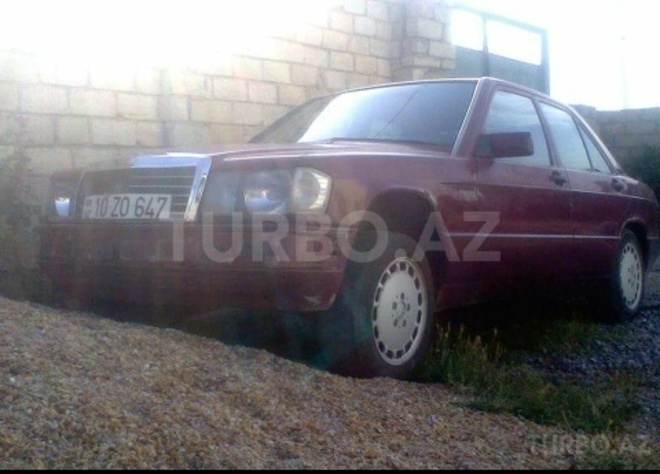 Mercedes 190 1993, 300,000 km - 2.0 l - Sumqayıt