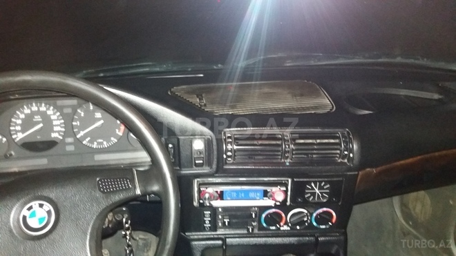 BMW 525 1990, 499,000 km - 2.5 l - Bakı