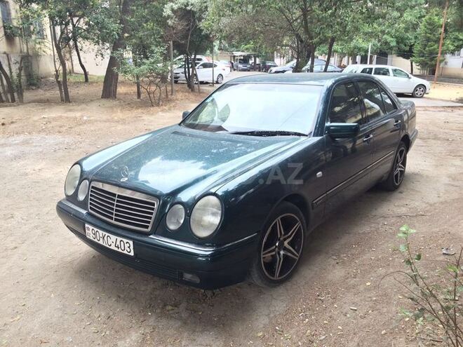 Mercedes E 230 1997, 215,000 km - 2.3 l - Bakı
