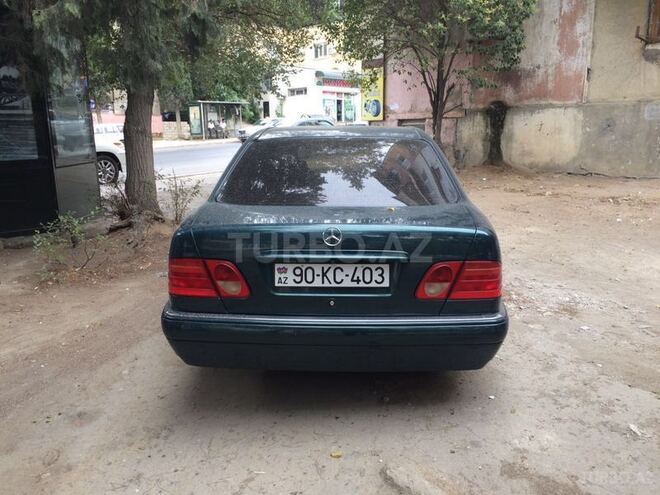 Mercedes E 230 1997, 215,000 km - 2.3 l - Bakı
