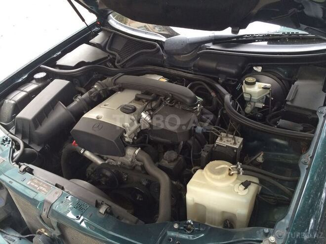Mercedes E 230 1997, 215,000 km - 2.3 l - Bakı