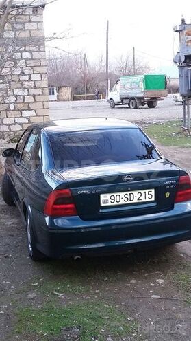 Opel Vectra 2000, 200,000 km - 1.6 l - Bakı