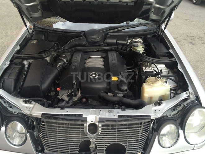 Mercedes E 240 1999, 251,041 km - 2.4 l - Bakı