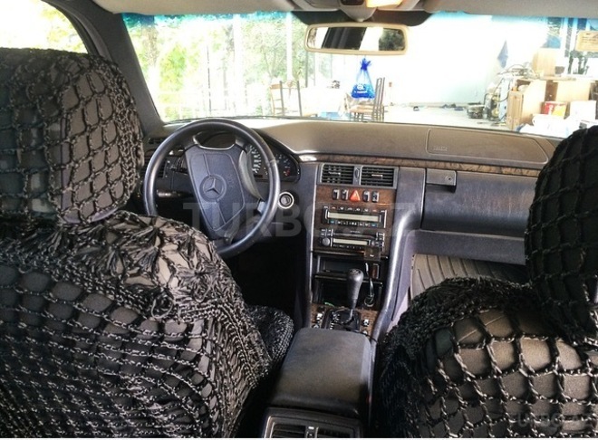 Mercedes E 240 1998, 292,000 km - 2.4 l - Bakı