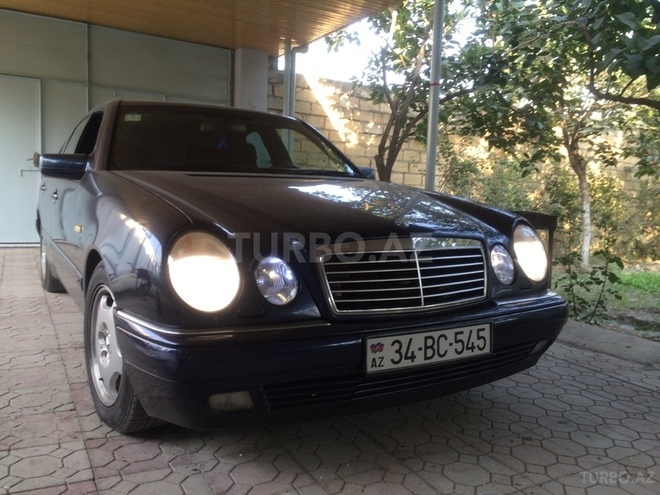 Mercedes E 240 1998, 292,000 km - 2.4 l - Bakı