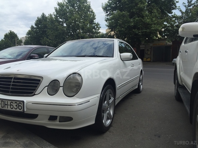 Mercedes E 320 2000, 270,000 km - 3.2 l - Bakı