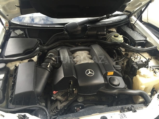Mercedes E 320 2000, 270,000 km - 3.2 l - Bakı