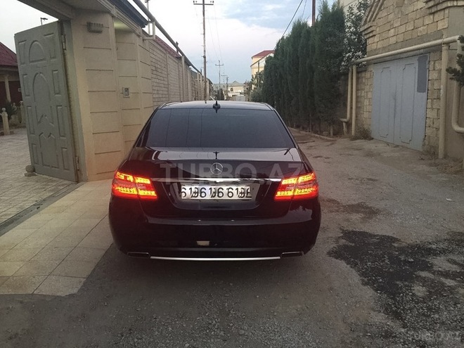 Mercedes E 350 2011, 98,000 km - 3.5 l - Bakı