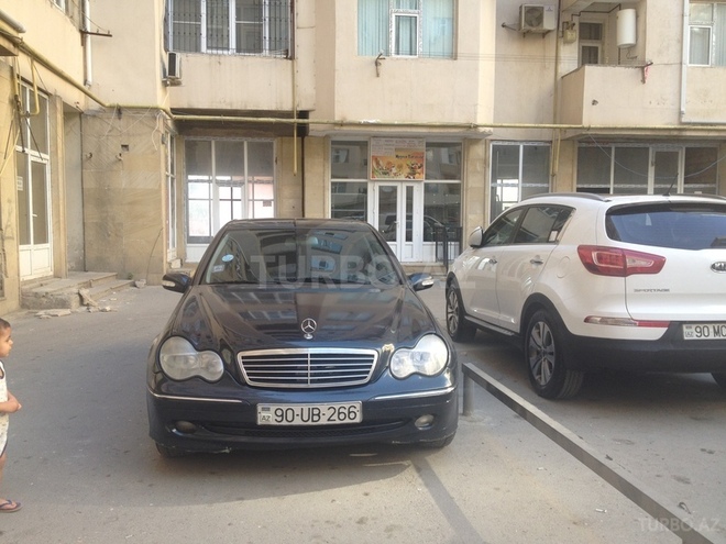 Mercedes C 200 2002, 250,000 km - 2.5 л - Bakı